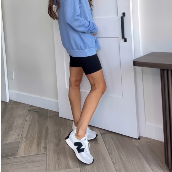 NEW Balance Women's 327 Shoes  Size 7 Size 7.5 Size 8 SEA SALT /BLACK - Picture 8 of 8